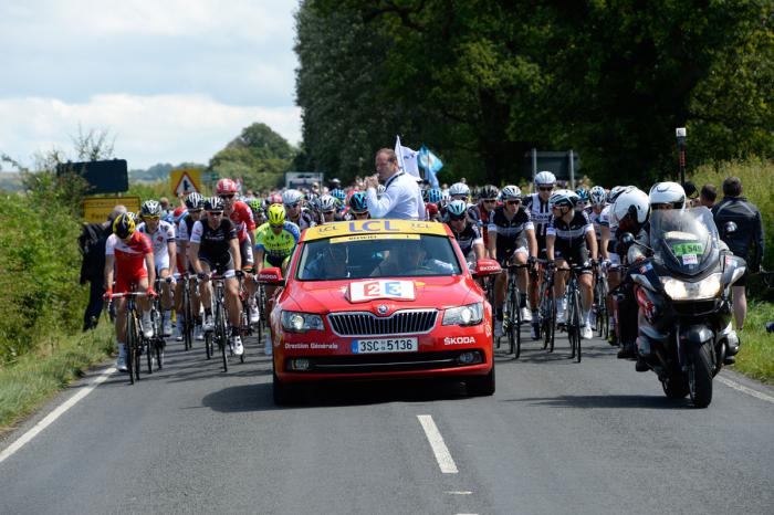 Los coches del Tour de Francia 2014: apoyo y fuerza para los ciclistas