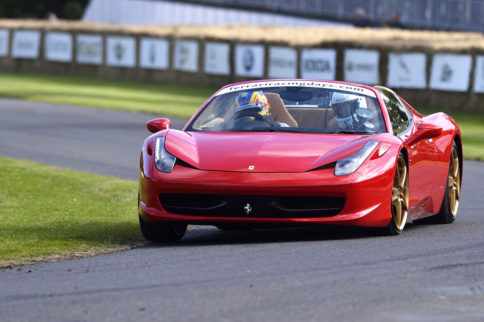 La NHTSA multa a Ferrari con cerca de 2,8 millones de euros