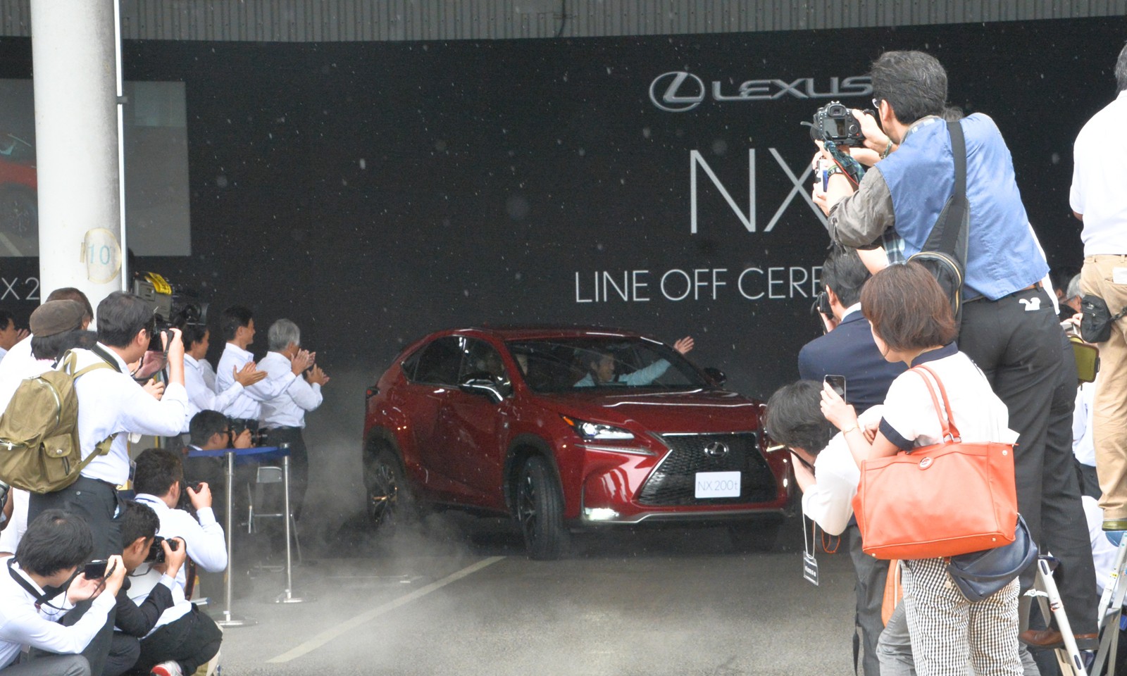 Lexus comienza a producir el NX con 6.500 pre-pedidos desde Japón