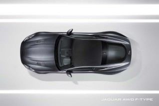 El Jaguar F-Type con cambio manual y tracción a las cuatro ruedas, a partir del año 2015