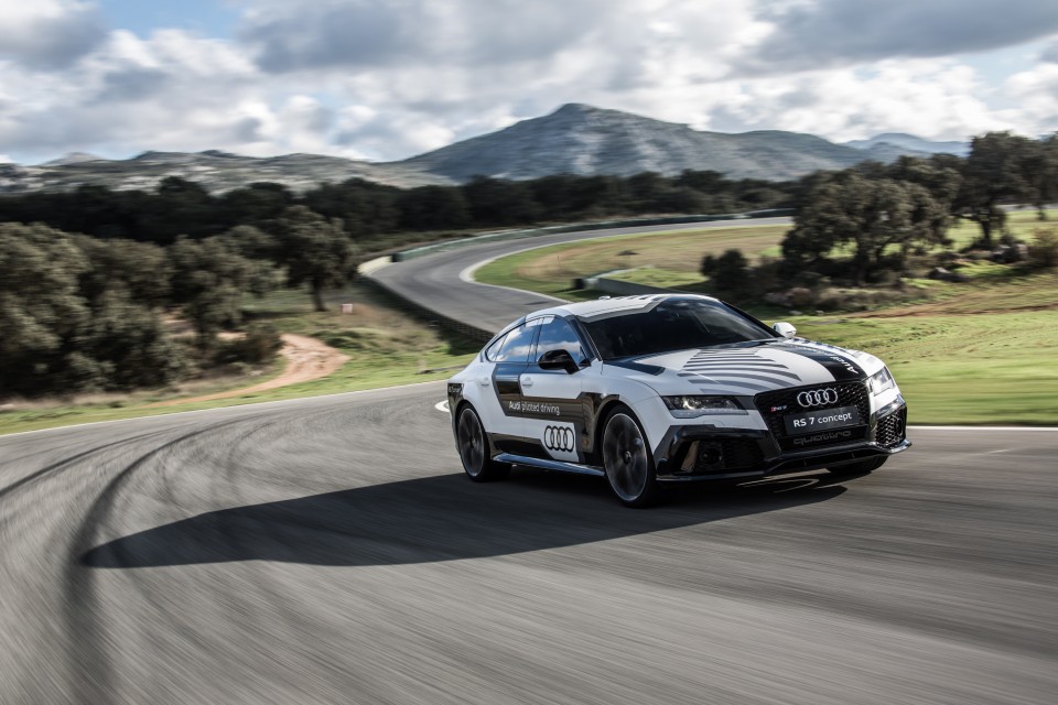 El Audi RS 7 de conducción autónoma rodará también en el circuito de Ascari