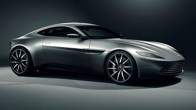Aston Martin DB10 y Fiat 500, dos de los coches de la próxima película de James Bond