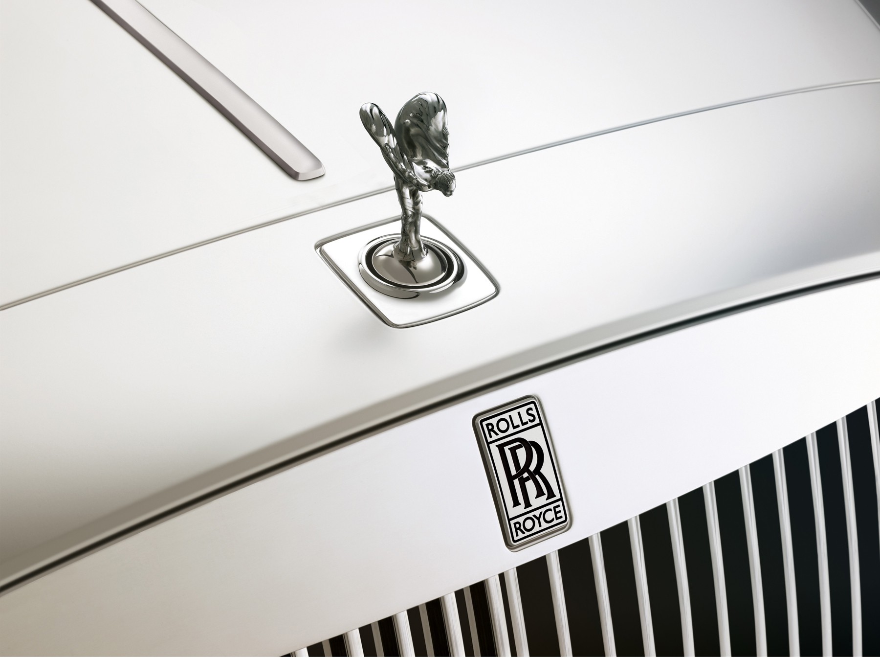 Rolls-Royce confirma la llegada de un crossover a su gama