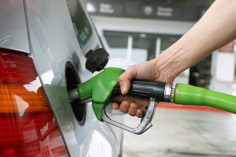 La OCU promueve una iniciativa de compra colectiva de combustible para conseguir mejores precios