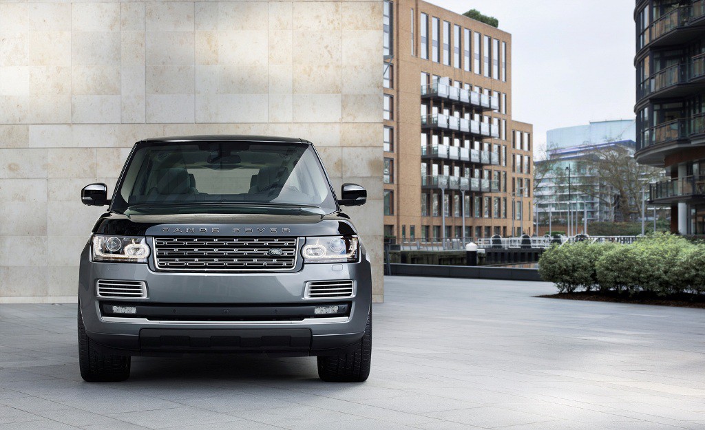 Range Rover SVAutobiography, la massima esponente del lusso 4×4