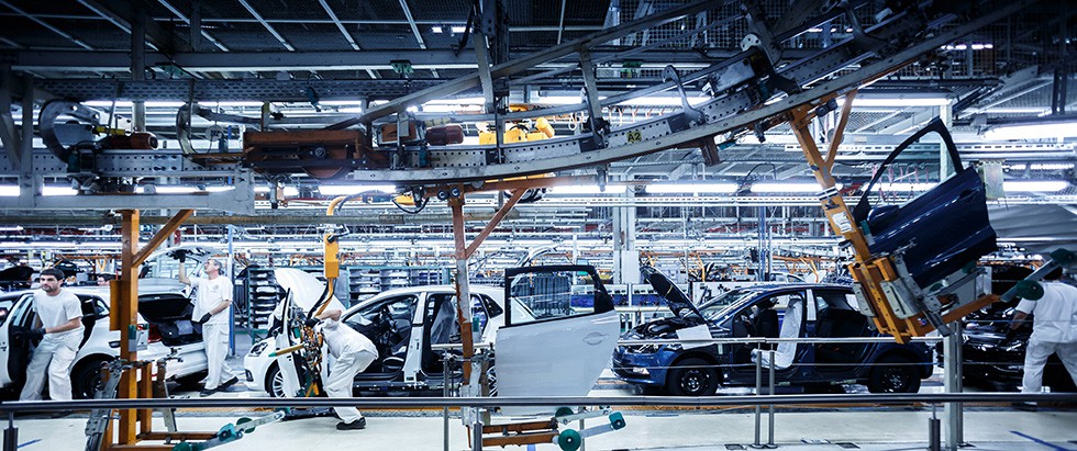 El Grupo Volkswagen potenciará su presencia en España invirtiendo 4.200 millones de euros en Landaben y Martorell
