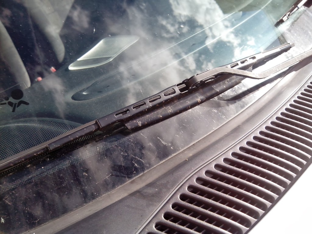 Tips to extend the life of your windshield wipers