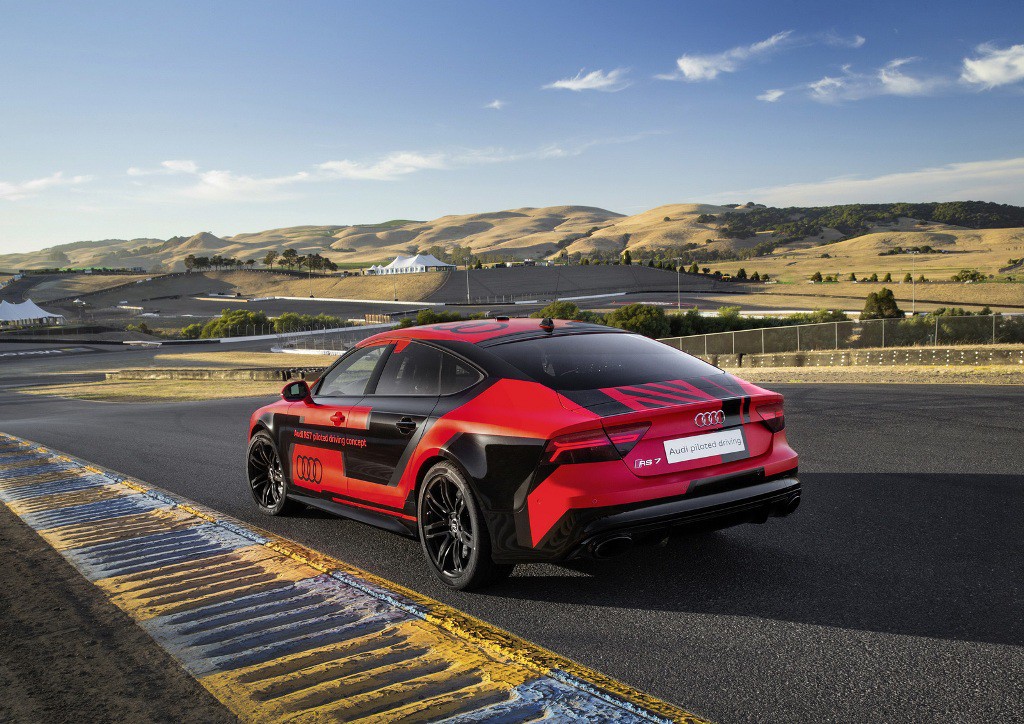 Audi-RS7-Piloted-Driving-Concept-9