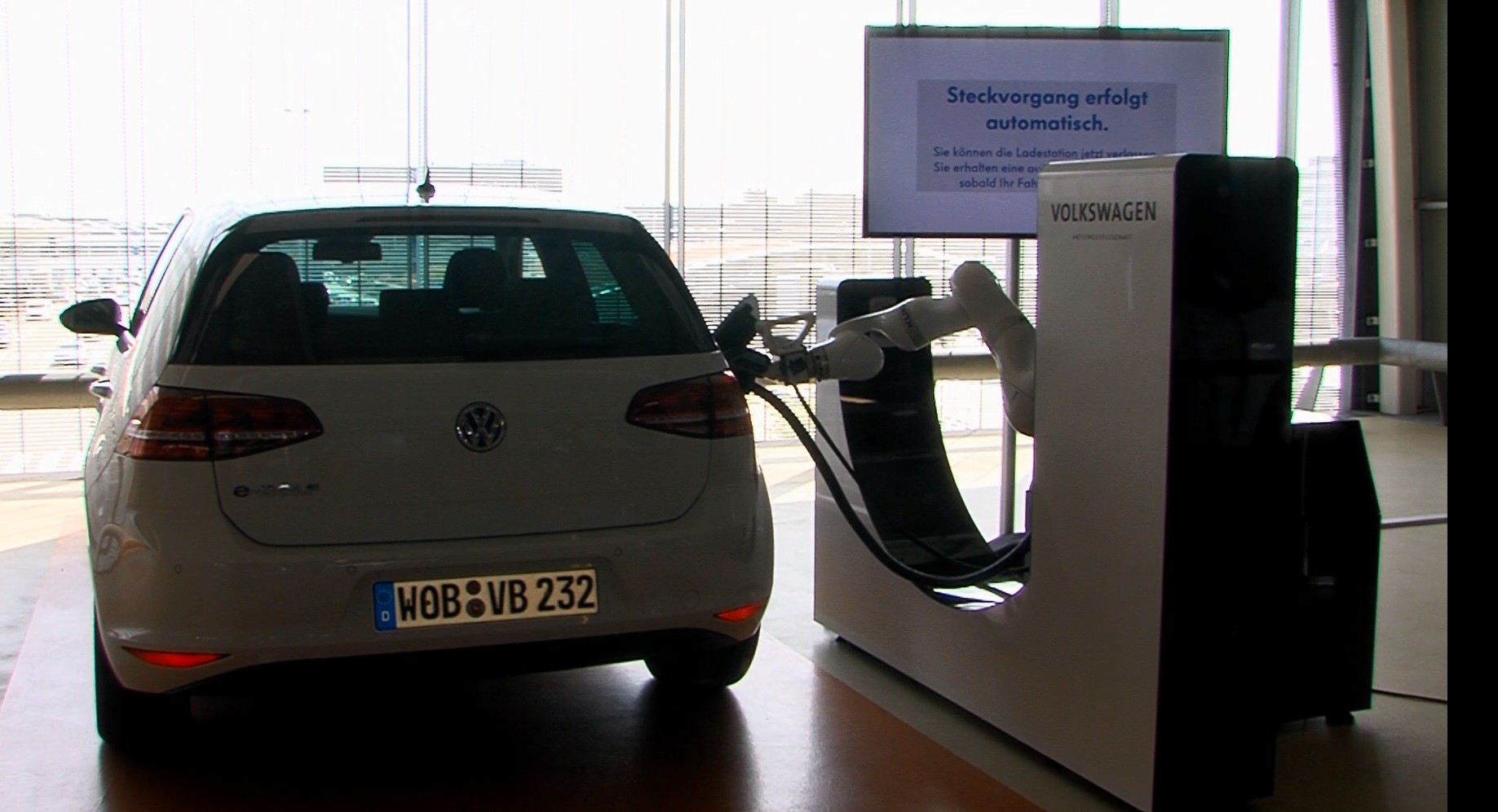 Nuevo sistema E-SMARTCONNECT de carga rápida y automatizada de Volkswagen