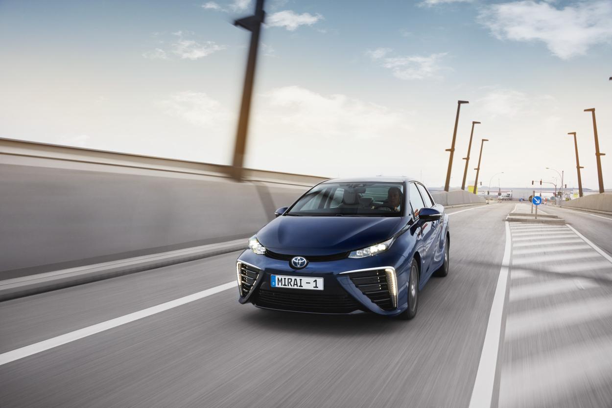 Toyota Mirai, una alternativa a los híbridos y eléctricos