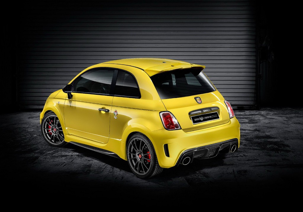 Abarth 695 Biposto Record: El Fiat 500 Definitivo