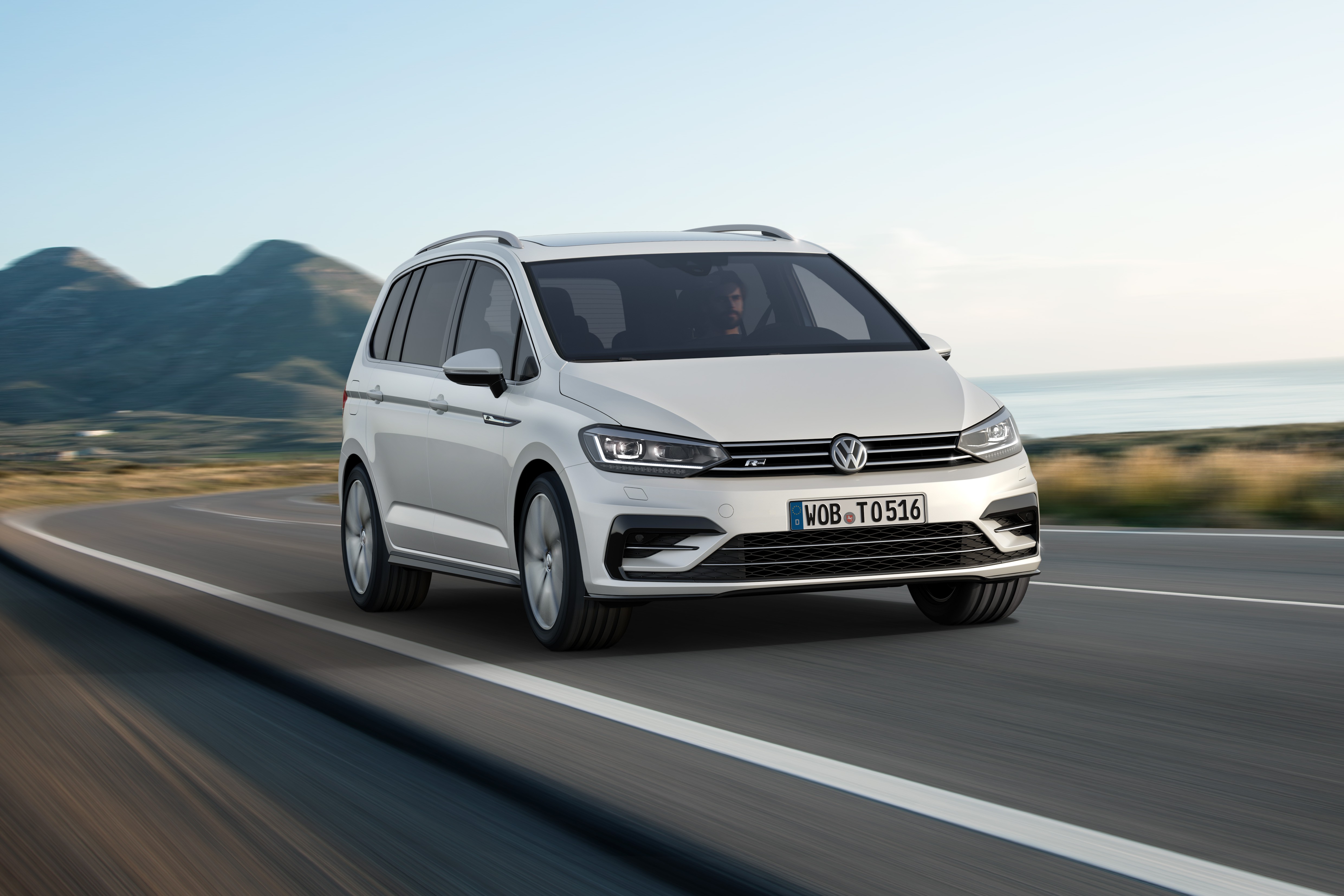 El nuevo Volkswagen Touran incorpora Android Auto y Apple CarPlay
