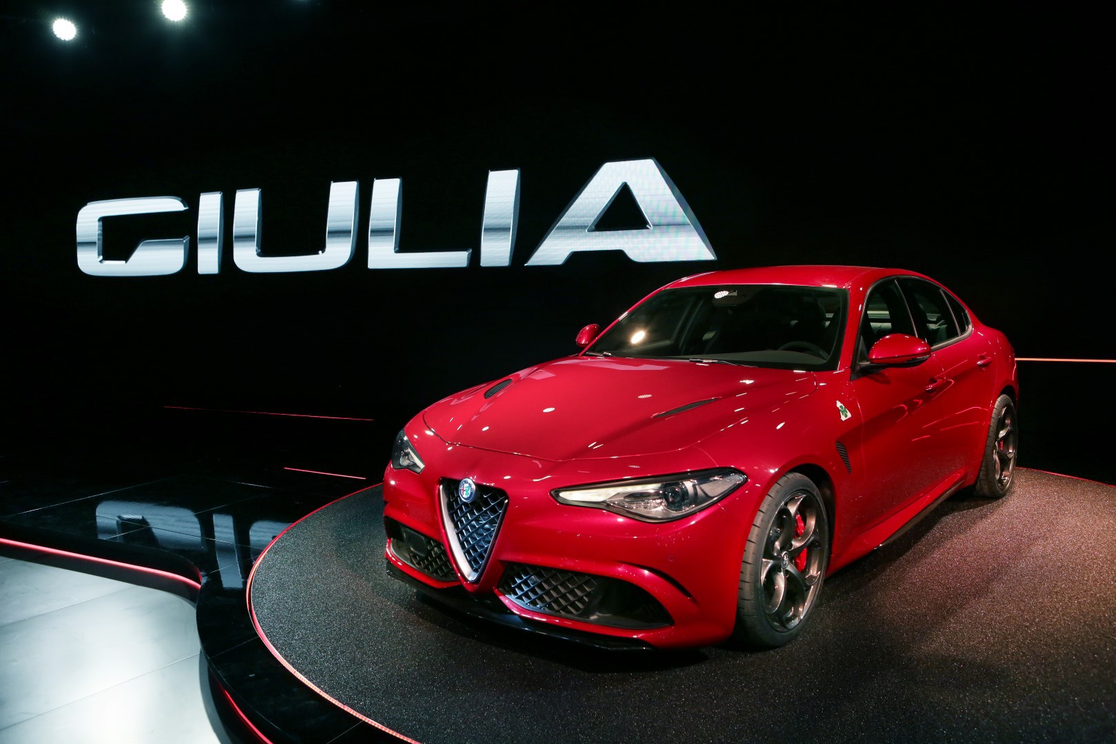 El Alfa Romeo Giulia Quadrifoglio Verde muestra su fuerza en vídeos de 360º
