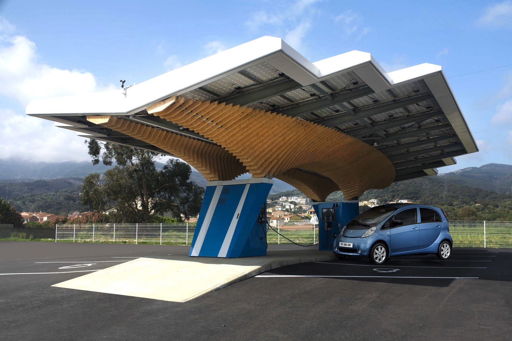 Descubre las futuras estaciones con energía solar que ha diseñado Peugeot