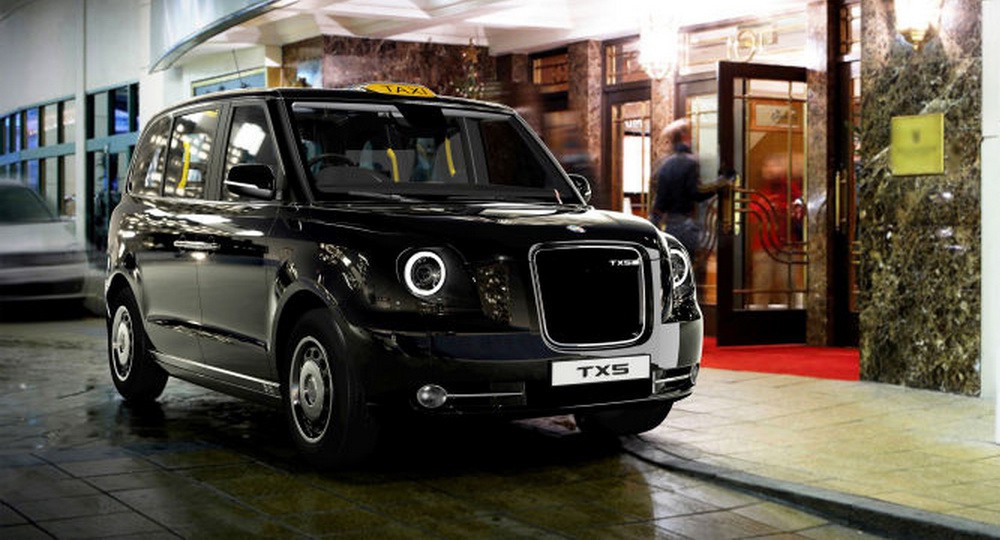 Londres estrenará una nueva flota de taxis híbridos enchufables para reducir la contaminación