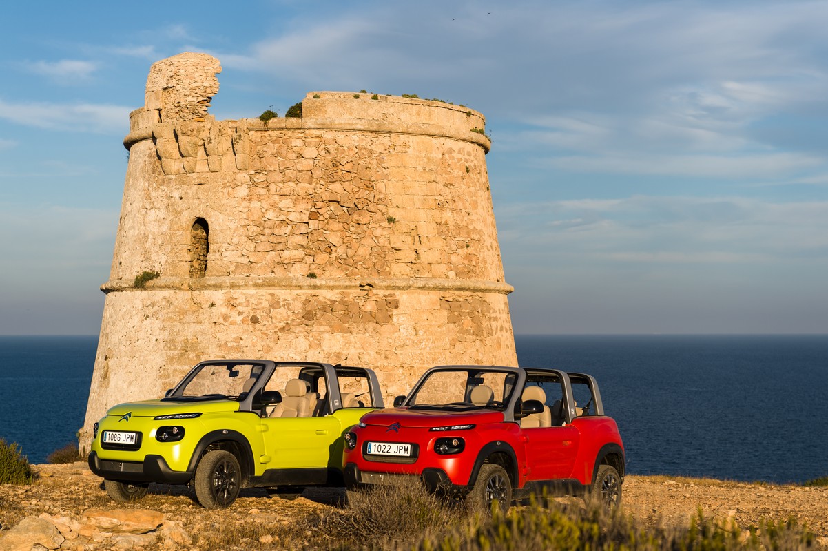 Formentera recupera uno de sus estandartes con el Citroën E-Mehari