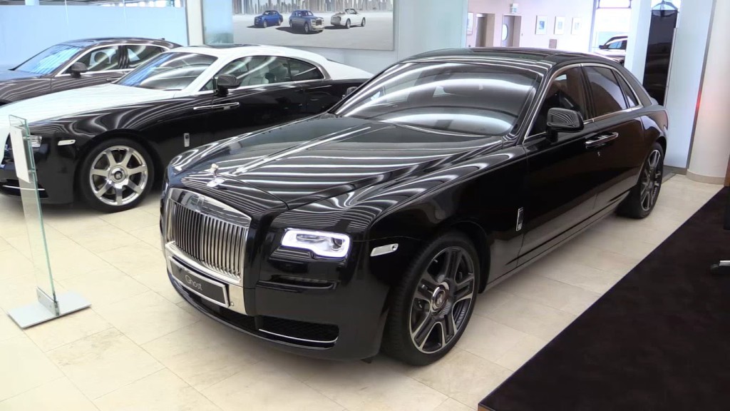 Rolls-Royce-Ghost-v12