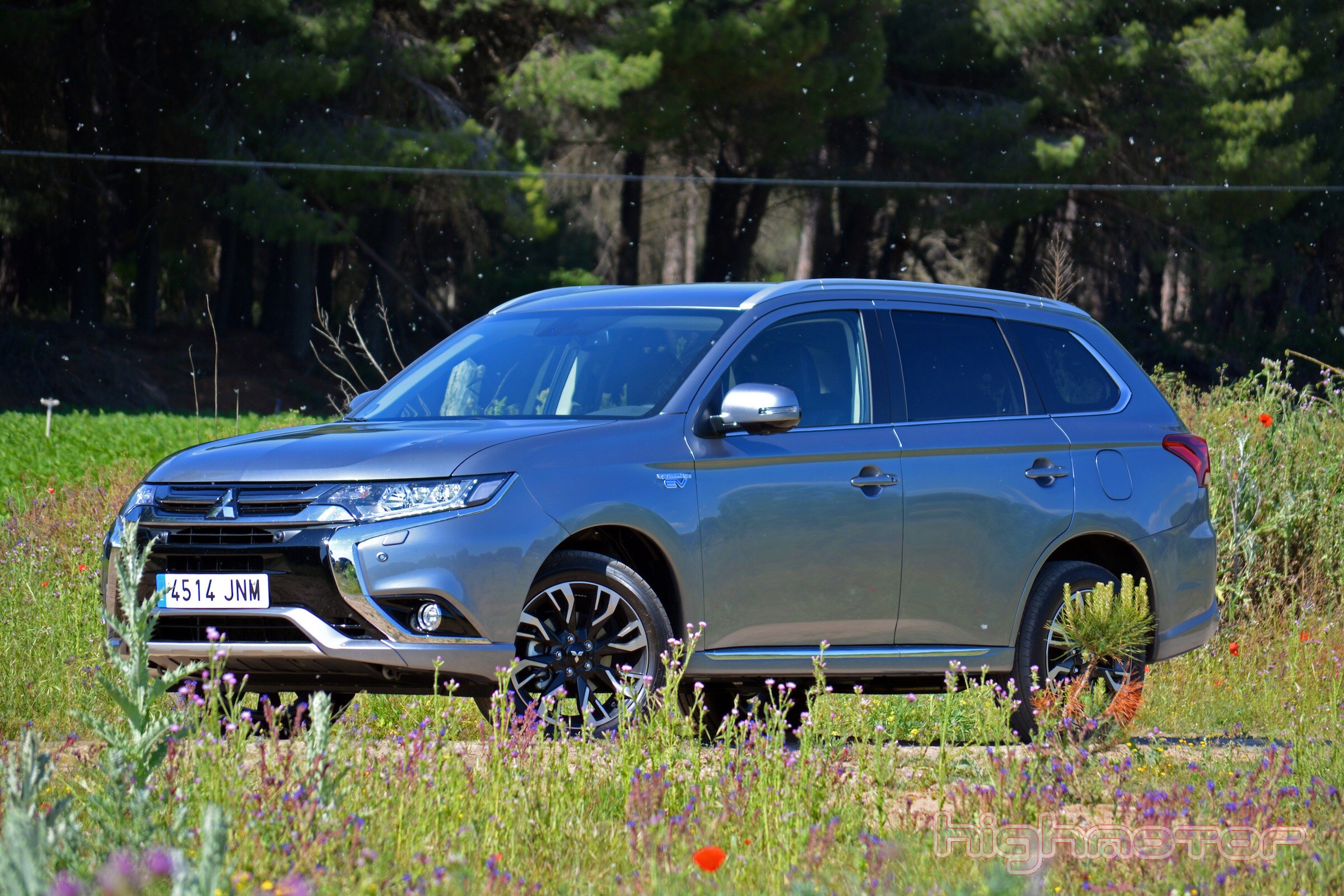 Mitsubishi Outlander PHEV: el SUV eléctrico más vendido por tercer año consecutivo