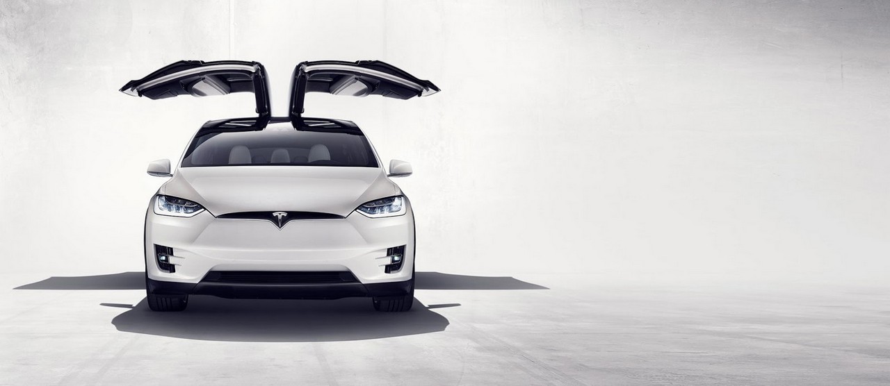 Llega el nuevo miembro de la familia Tesla, el Model X 60D