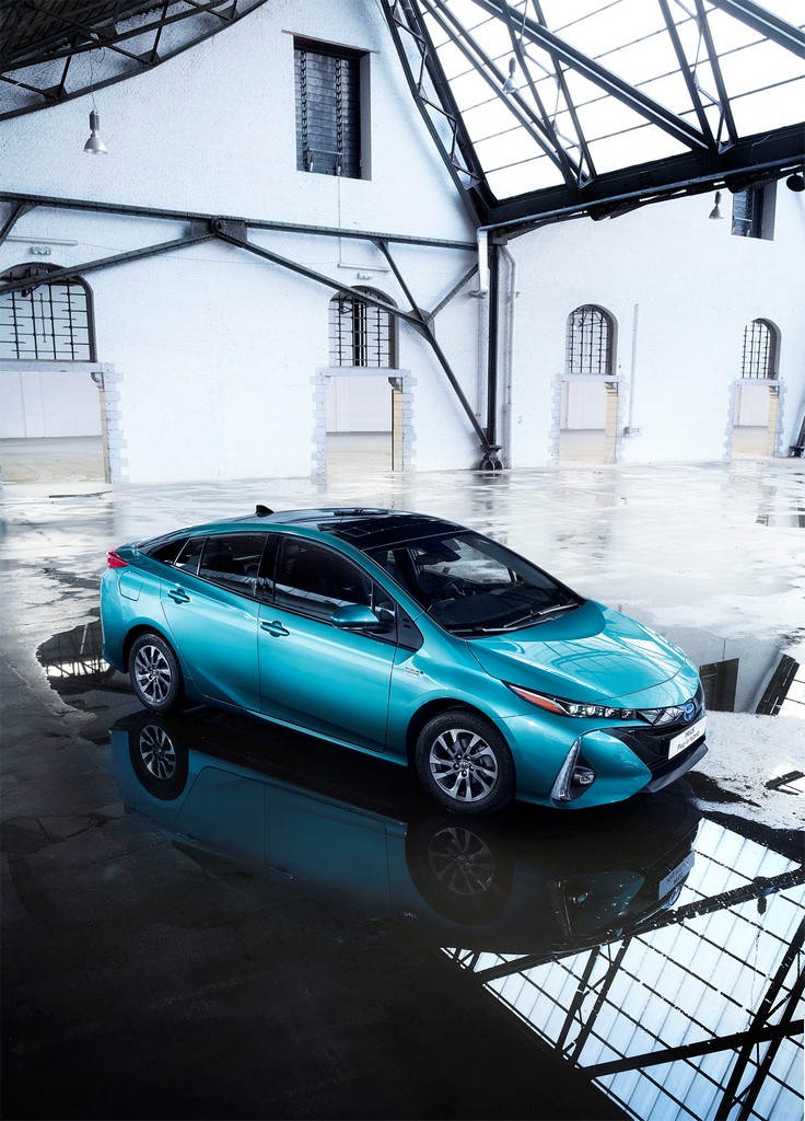 Toyota mostrará sus propuestas híbridas y de pila de combustible en el Salón de París 2016