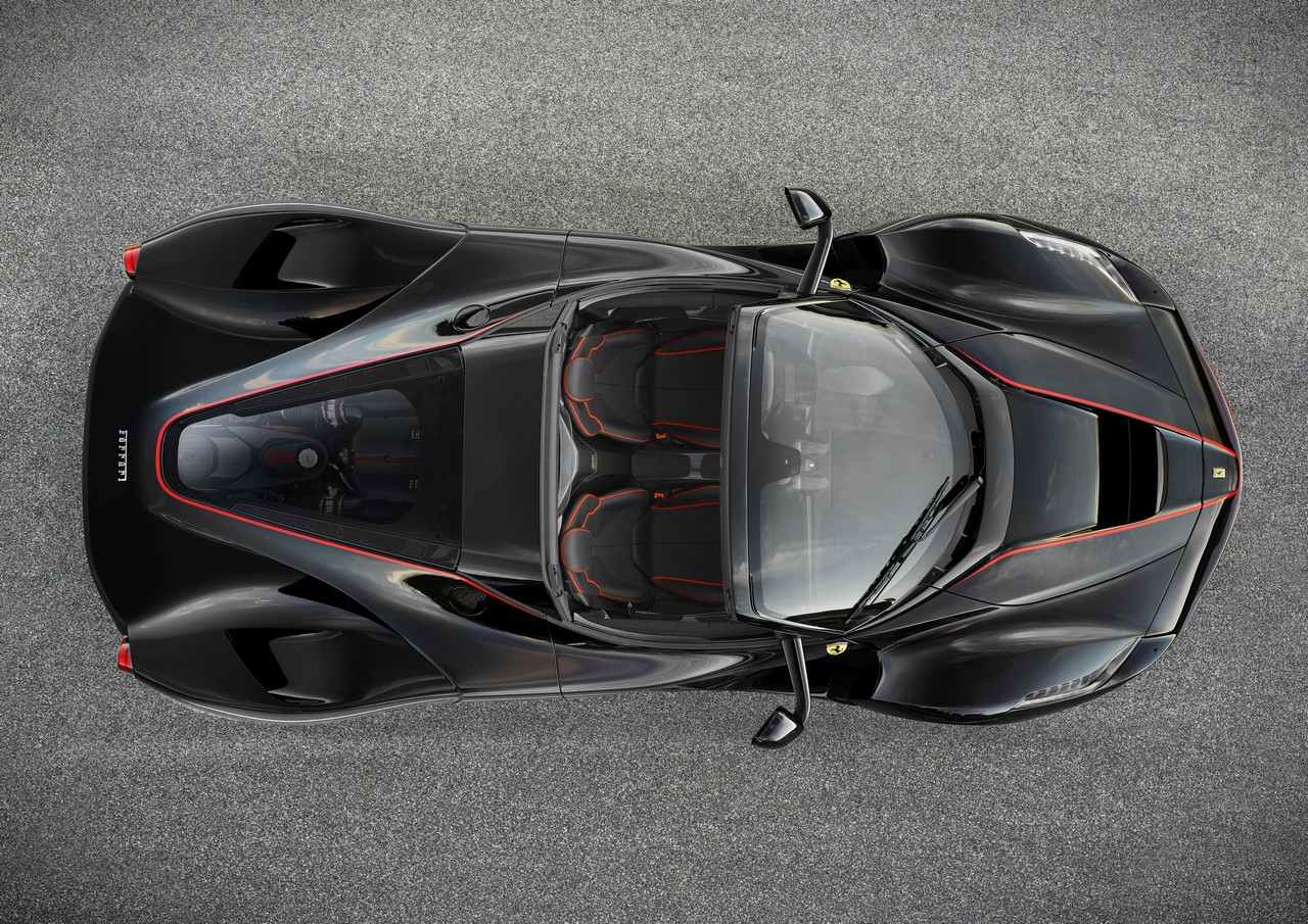 Ferrari muestra las propuestas para su 70º aniversario en el Salón de París 2016