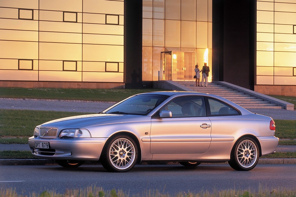 Der Volvo C70 übertrifft 20 Kerzen, also werfen wir einen Blick auf ...