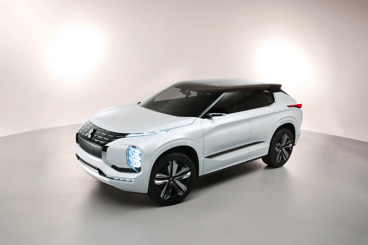 Mitsubishi nos sorprende con sus modelos híbridos en el Salón de París 2016
