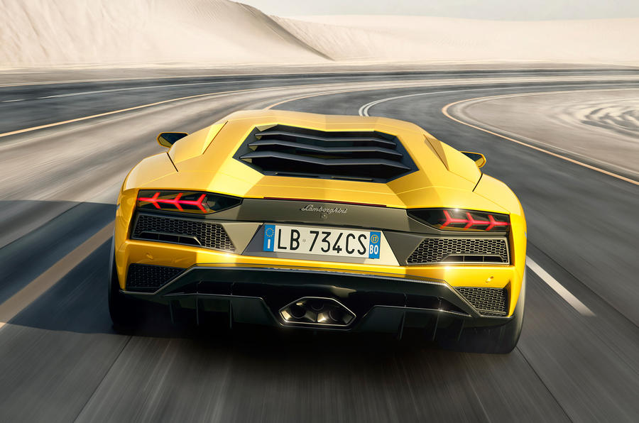 Lamborghini Aventador S: más potente, ágil y aerodinámico