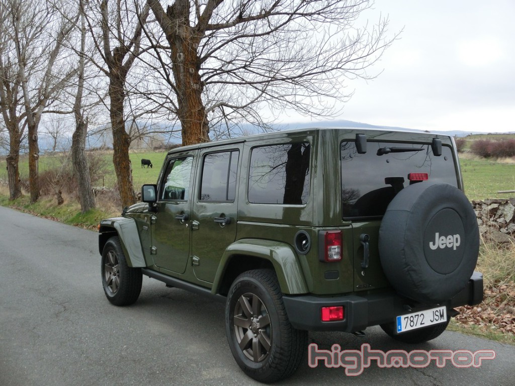 jeep-wrangler-unlimited-75-aniversario-1004