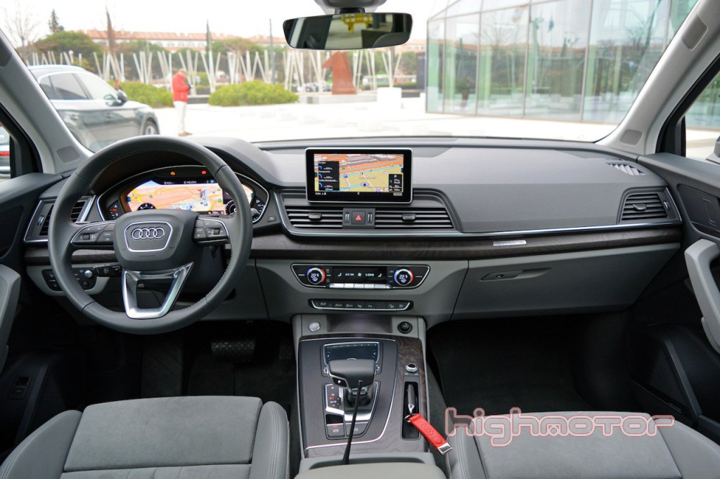 Audi-Q5-2017-6