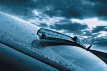 Cómo proteger tu coche y el parabrisas de la lluvia