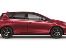 El Toyota Auris Bi-Tono ya está disponible en carrocería de 5 puertas y familiar