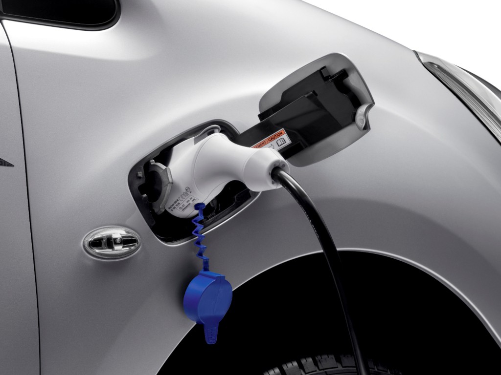 La Peugeot Partner Tepee Electric ya disponible desde 21.000 Euros