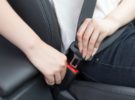 ¿Cuándo es legal no llevar el cinturón de seguridad abrochado?