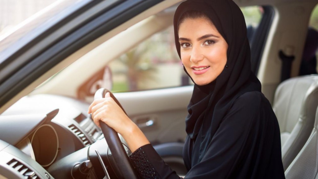 mujer-conducir-arabia-saudi-1