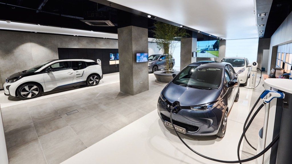 showroom-coches-electricos-uk-hm-8