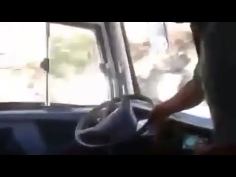 Conductor autobús temerario