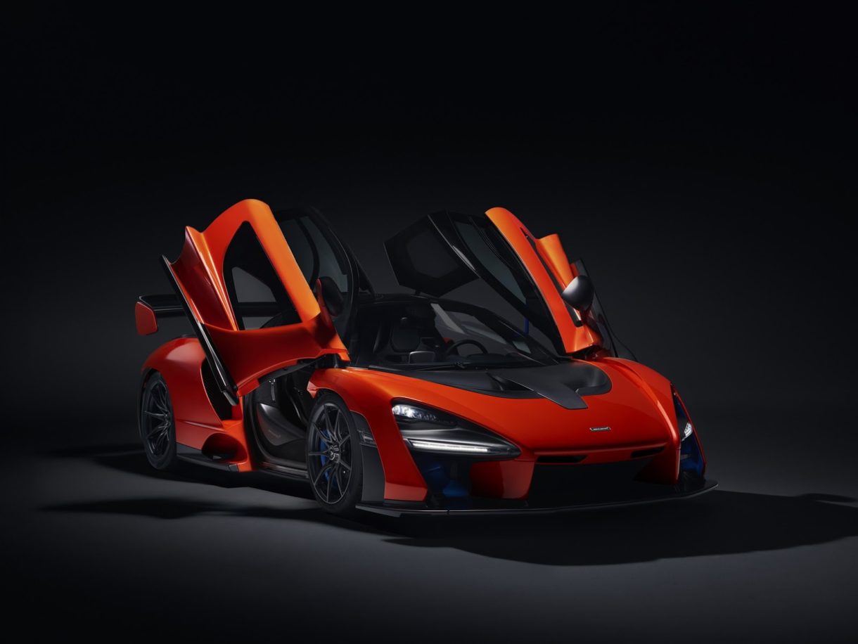 迈凯伦塞纳 (McLaren Senna) 是一款优雅的超级跑车