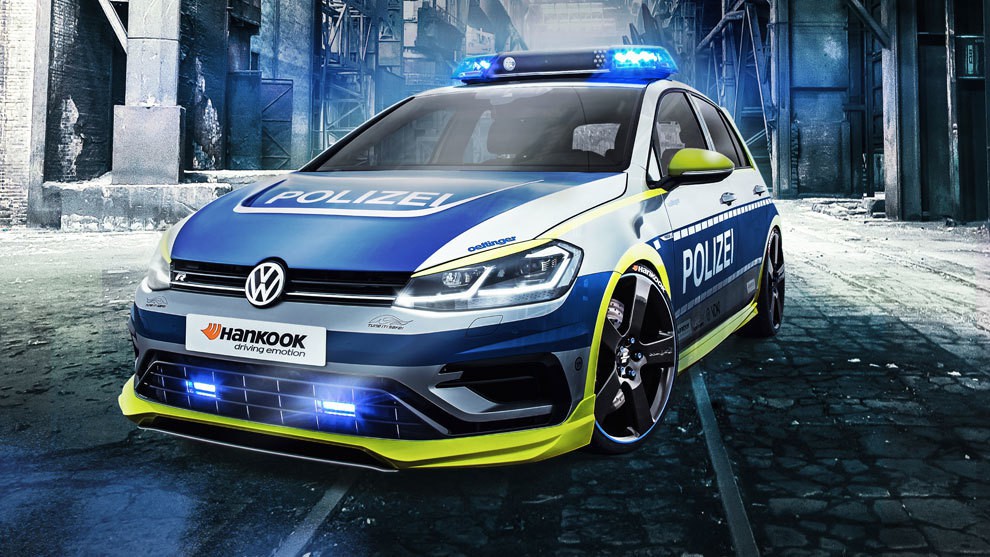 Volkswagen-Golf-R-Oettinger-policía-01