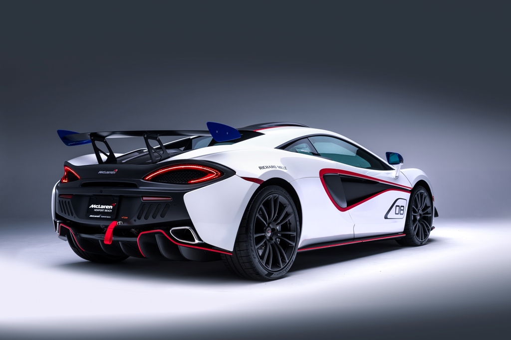 McLaren MSO X, apariencia de coche de carreras pero legal para carretera abierta