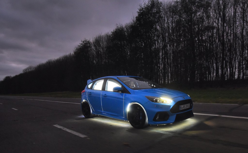 ford-focus-rs-experimento-buzz-01