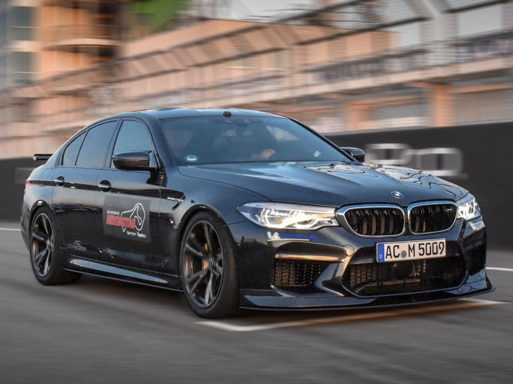 AC 슈니처가 준비한 BMW M5, 신기록 경신