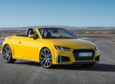 El Audi TT se actualiza con pequeños cambios en el exterior y un mejor equipamiento de serie