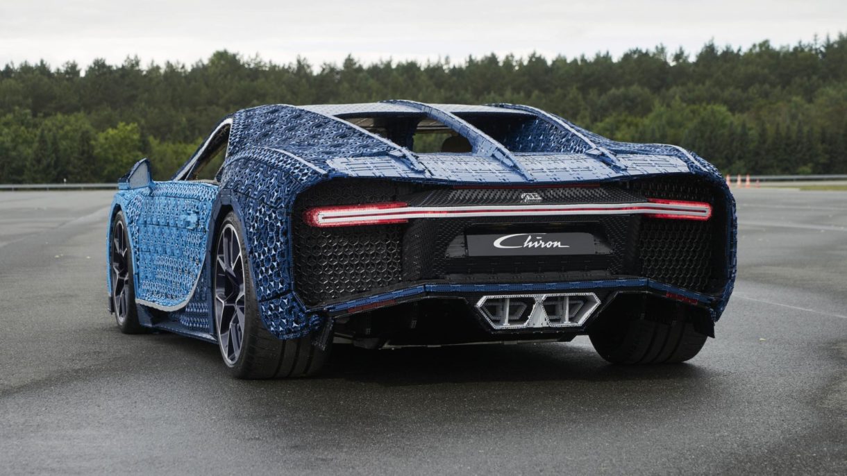 El Bugatti Chiron De Lego Es A Escala Y Se Mueve