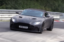 El Aston Martin DBS Superleggera Volante se deja ver por Nürburgring en todo su esplendor antes de su presentación