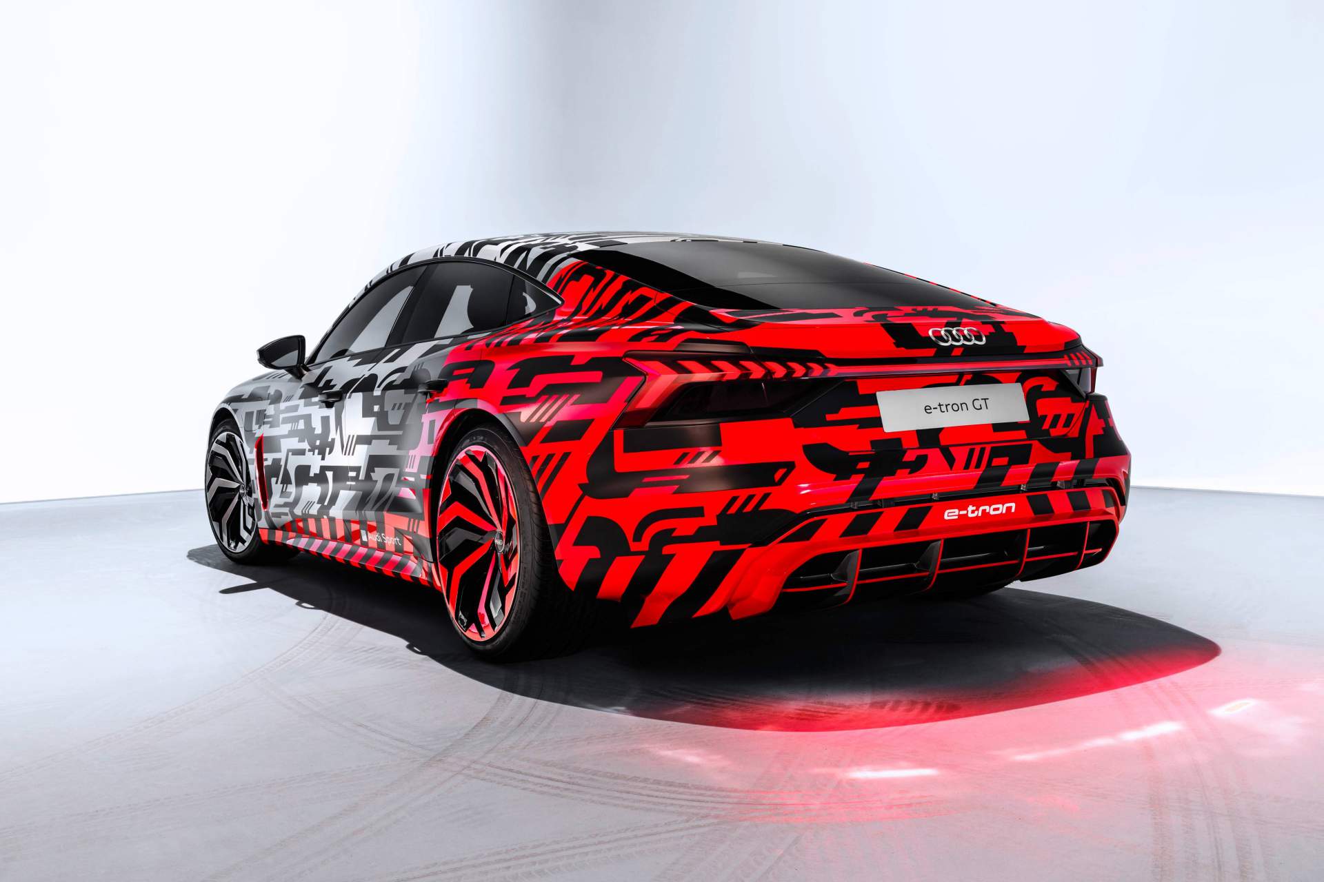Audi e-tron GT primeras imágenes