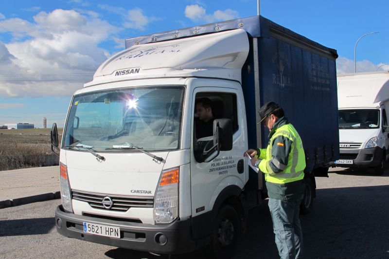 DGT campaña vigilancia a furgonetas y camiones, noviembre 2018