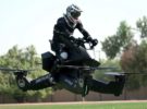 La moto voladora de la Policía de Dubái ya ha entrado en servicio y así se entrenan con ella