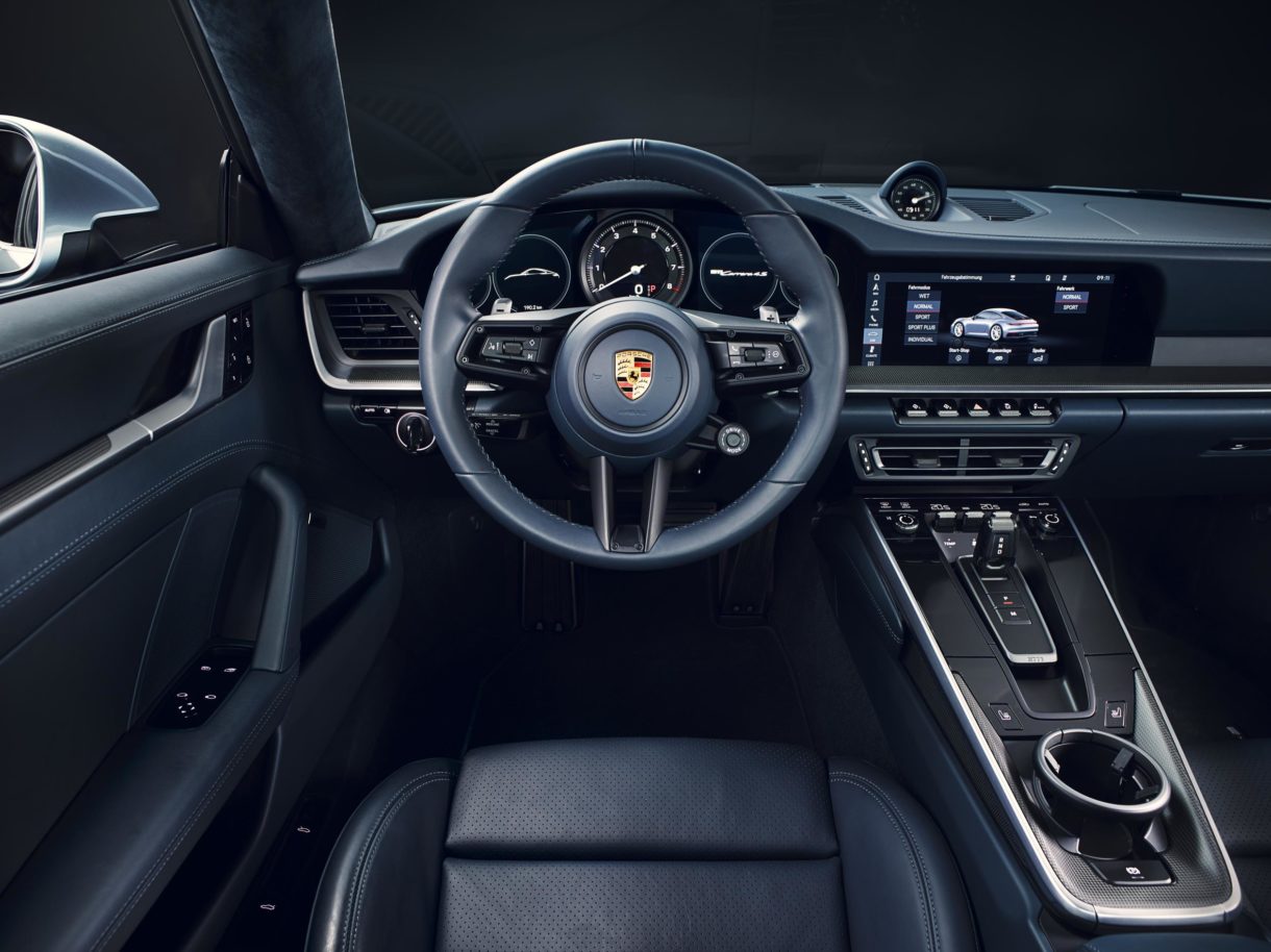 El nuevo Porsche 911 ofrece 5 curiosidades en su interior