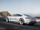El Porsche Taycan 2020 se pone a punto antes de su lanzamiento en el Salón del Automóvil de Frankfurt
